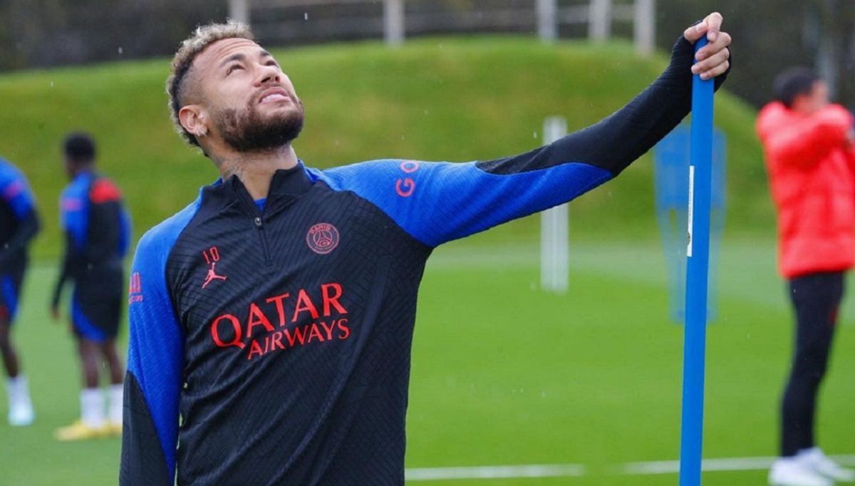 Неймар може покинути ПСЖ - мрії про Барселону та зацікавленість Челсі Неймар може покинути ПСЖ - мрії про Барселону та зацікавленість Челсі