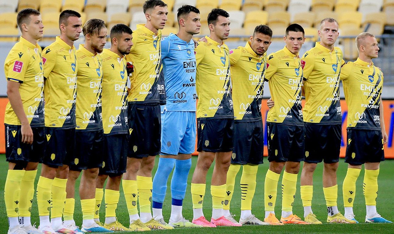 Рух очолив турнірну таблицю УПЛ Рух очолив турнірну таблицю УПЛ