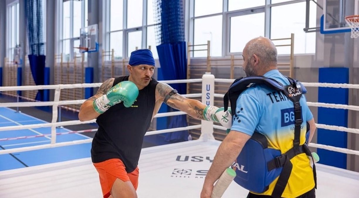 Усик перед боем из Дюбуа Усик перед боем из Дюбуа