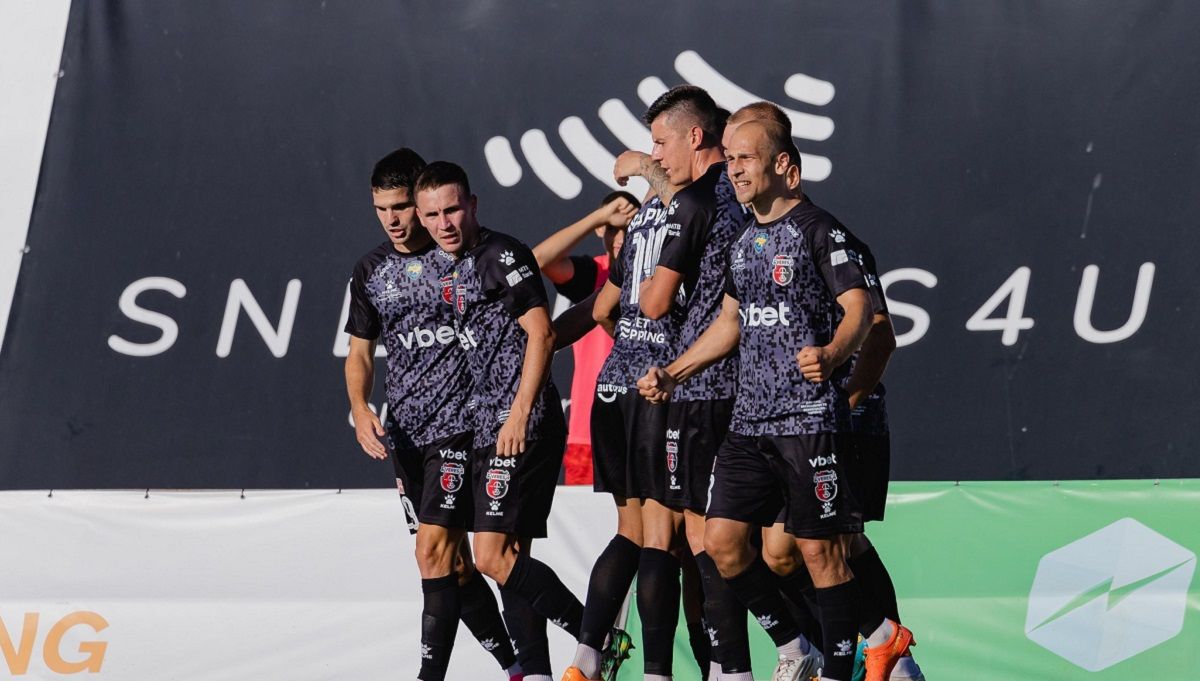 Верес – Ворскла - курйозний гол Шараю у 4-му турі УПЛ - відео Верес – Ворскла - курйозний гол Шараю у 4-му турі УПЛ - відео