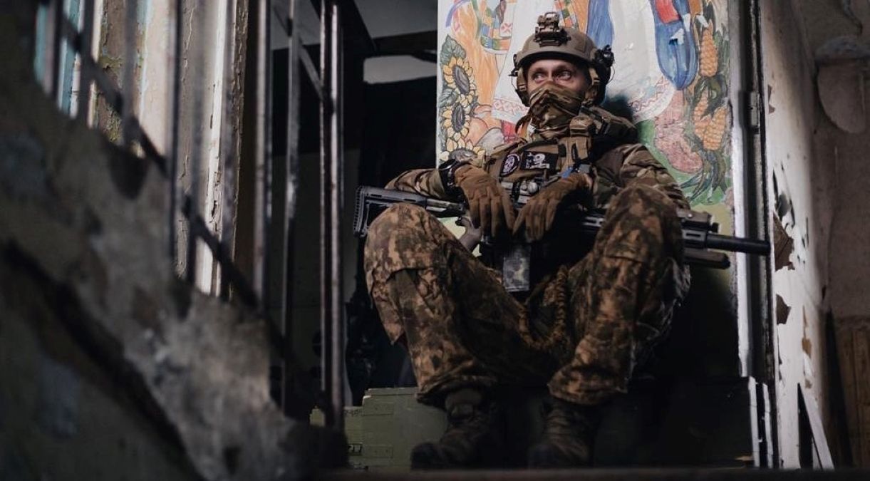 Сергій Стаховський боронить Україну Сергій Стаховський боронить Україну