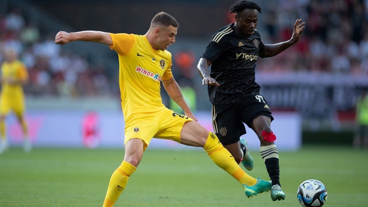 Офорі забив гол у ворота Дніпро-1 Офорі забив гол у ворота Дніпро-1