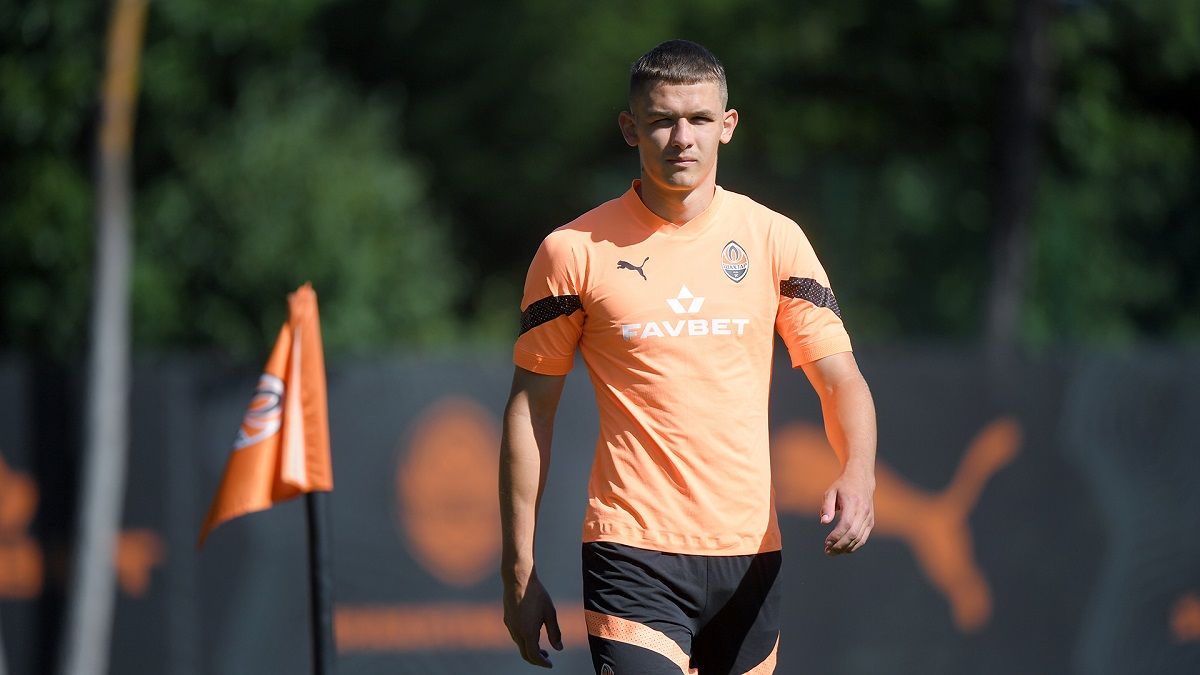 Даниил Сикан продлил контракт с Шахтером - срок нового соглашения и детали Даниил Сикан продлил контракт с Шахтером - срок нового соглашения и детали