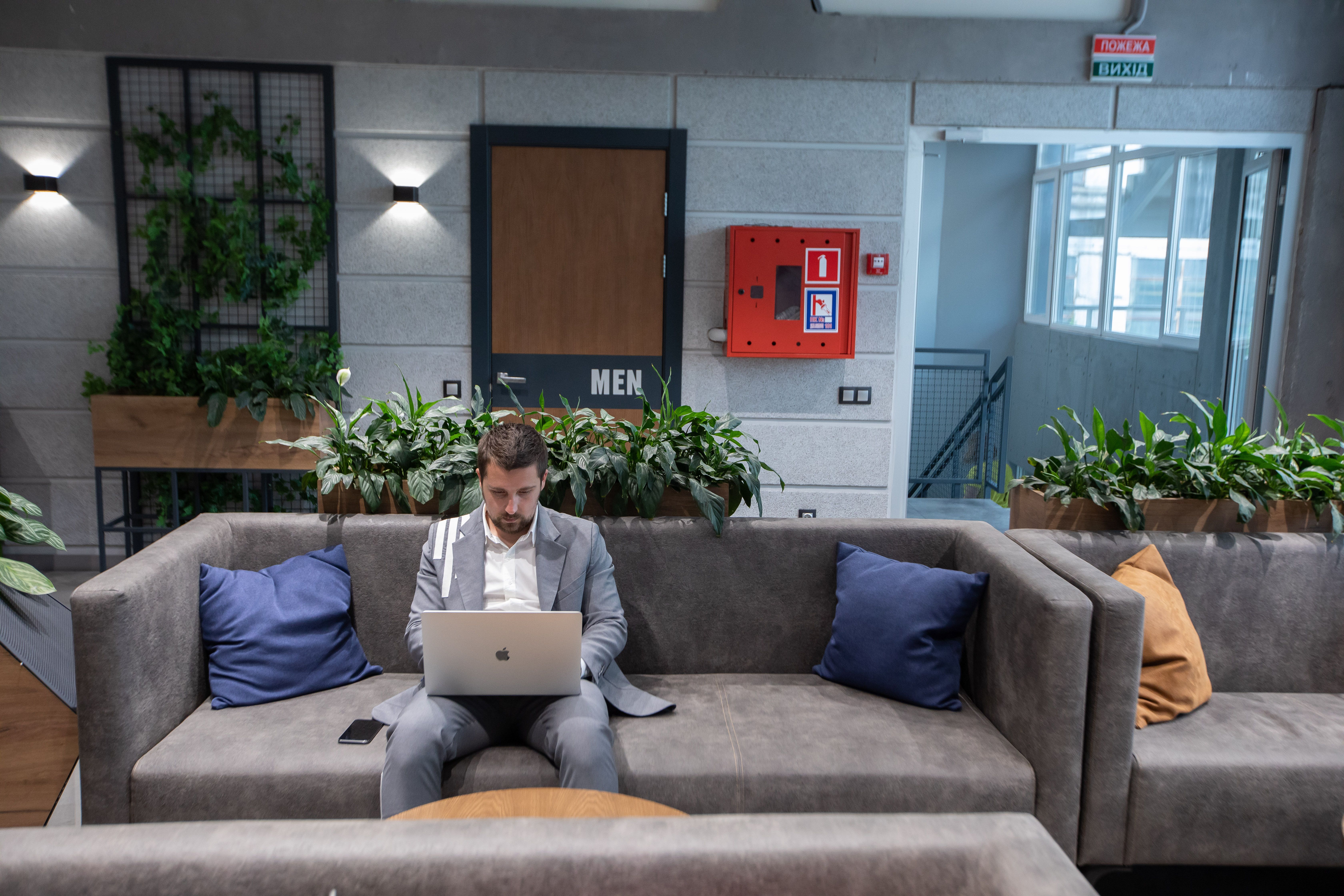 Как заботиться о кибербезопасности в условиях войны: опыт и советы от FAVBET Tech Как заботиться о кибербезопасности в условиях войны: опыт и советы от FAVBET Tech