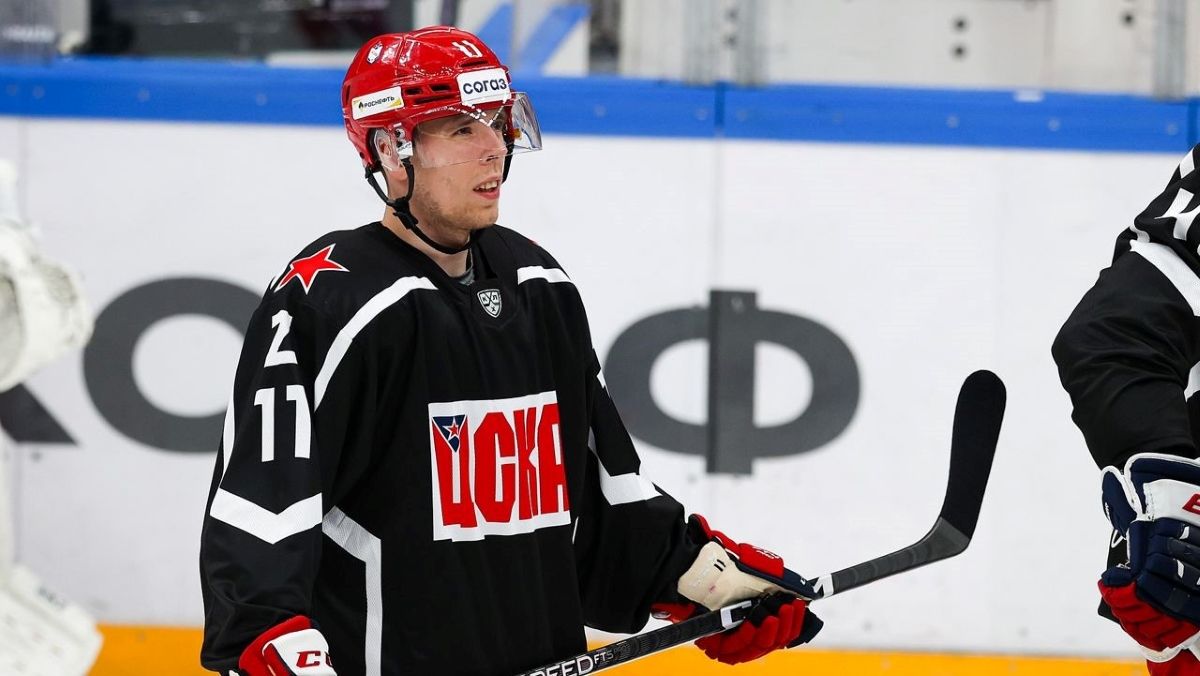 Гравець ЦСКА у формі з Z на рукаві Гравець ЦСКА у формі з Z на рукаві