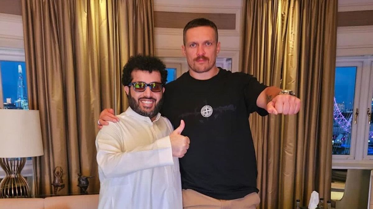 Бій Усик - Ф'юрі: саудівський промоутер зустрівся з боксерами