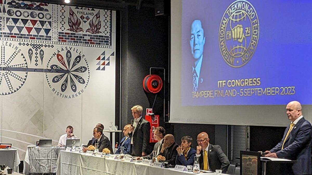 На конгрессе с таэквон-до представителя Украины попросили не вспоминать войну На конгрессе с таэквон-до представителя Украины попросили не вспоминать войну