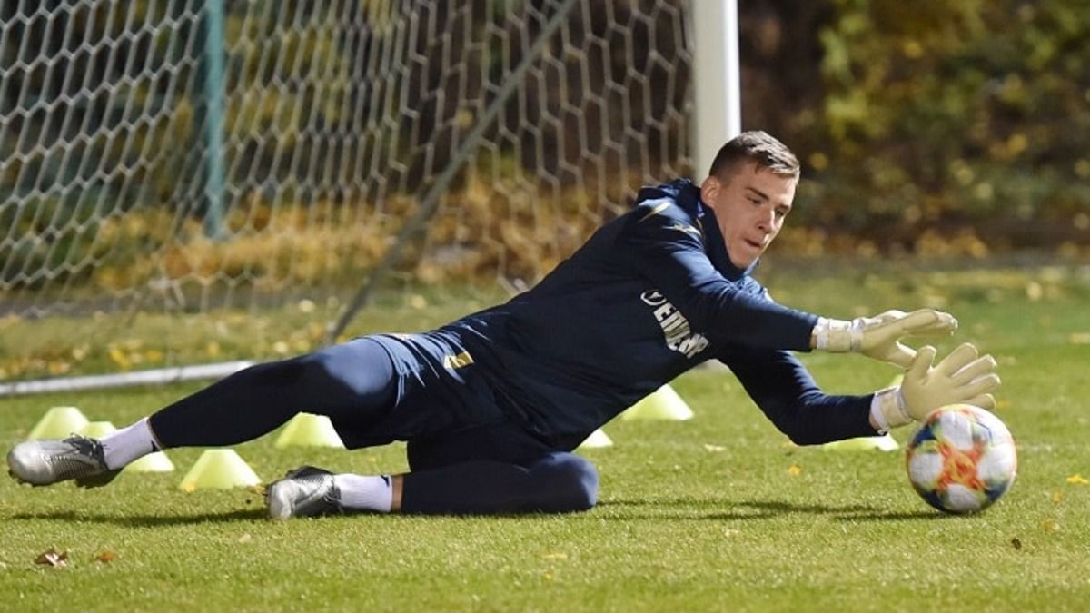 Украина - Англия: Лунин сравнил работу Реброва и Анчелотти Украина - Англия: Лунин сравнил работу Реброва и Анчелотти