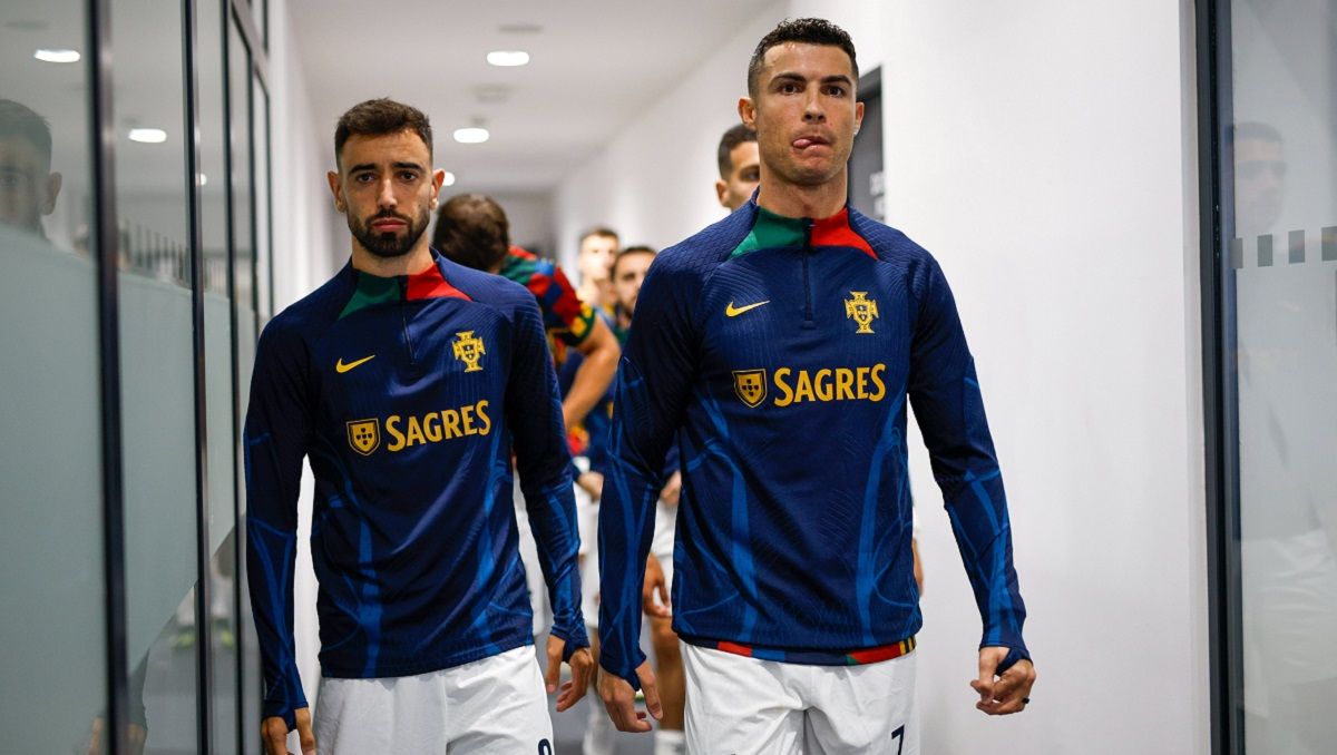 Роналду грубо сфолил против вратаря соперника в матче Словакия Португалия