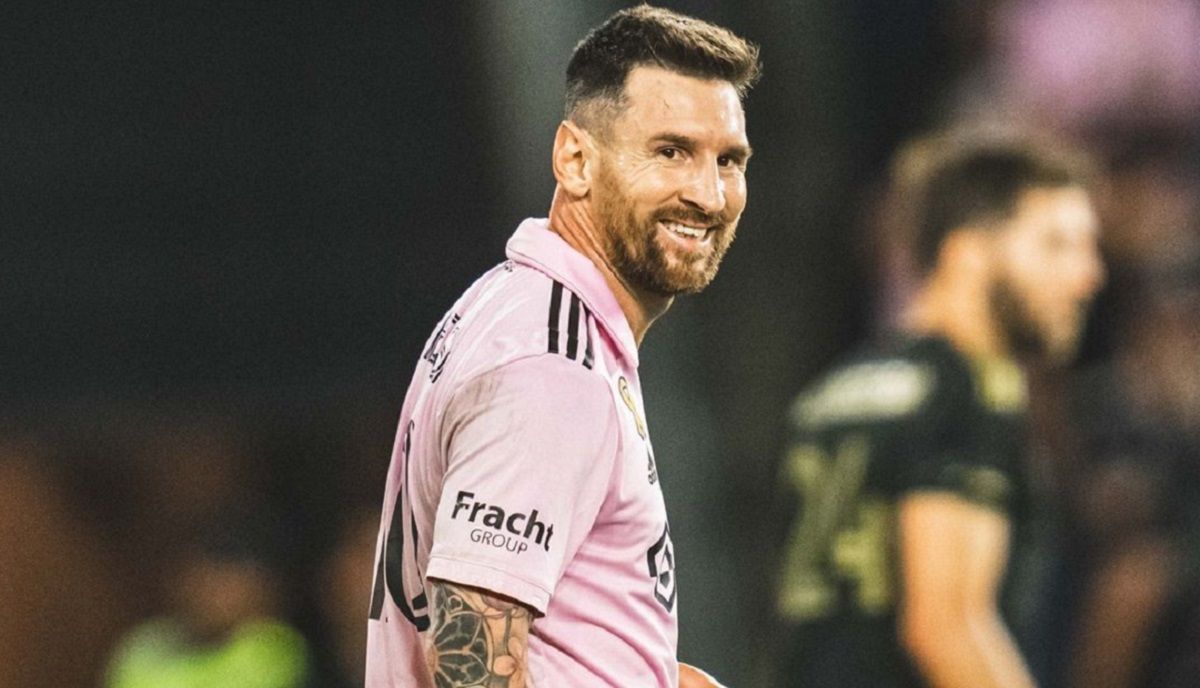 Мессі отримав травму - фани покинули арену після заміни Лео у матчі Інтер – Торонто Мессі отримав травму - фани покинули арену після заміни Лео у матчі Інтер – Торонто