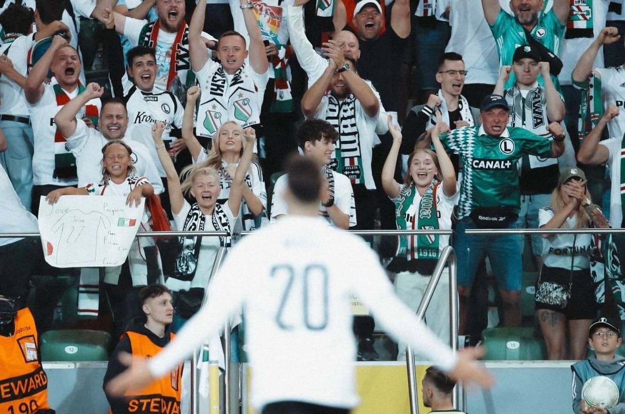 Празднование фанатов Легии Празднование фанатов Легии