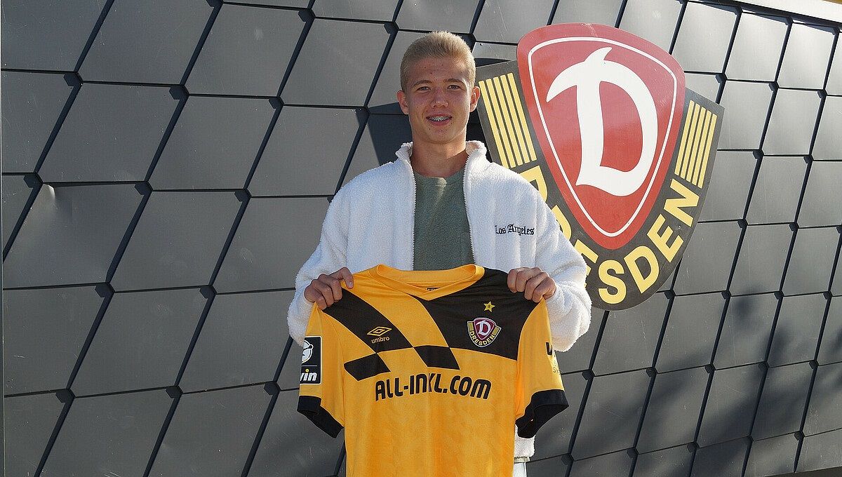 Дмитрий Богданов заключил контракт с Динамо Дрездена - каковы детали сотрудничества Дмитрий Богданов заключил контракт с Динамо Дрездена - каковы детали сотрудничества