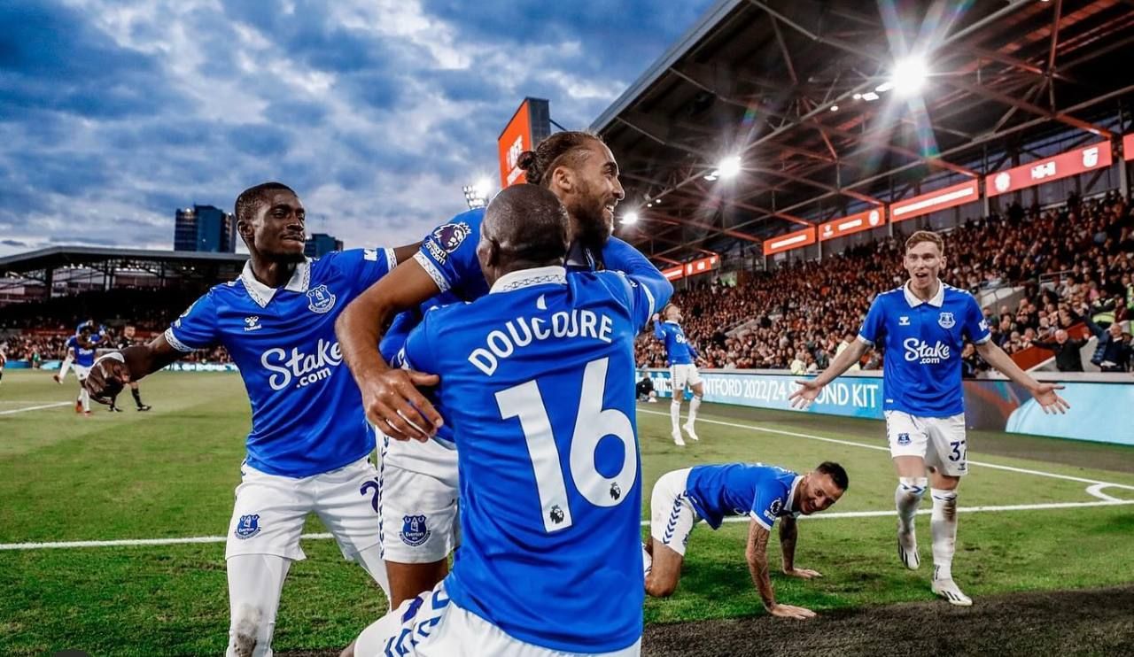 Евертон Віталія Миколенка – єдиний клуб з українцем в складі, який здобув перемогу в крайньому турі АПЛ Евертон Віталія Миколенка – єдиний клуб з українцем в складі, який здобув перемогу в крайньому турі АПЛ