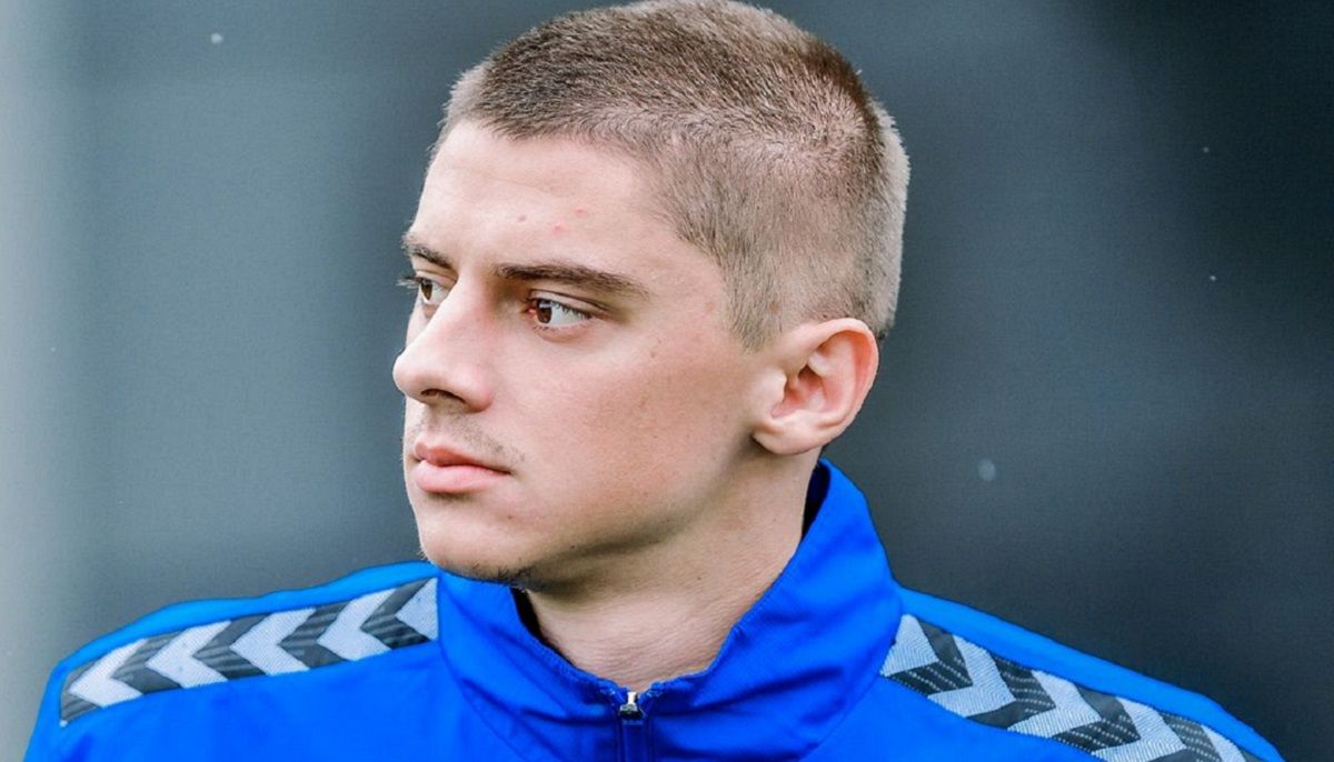 Астон Вилла Эвертон – Миколенко травмировался в Кубке лиги – что известно Астон Вилла Эвертон – Миколенко травмировался в Кубке лиги – что известно