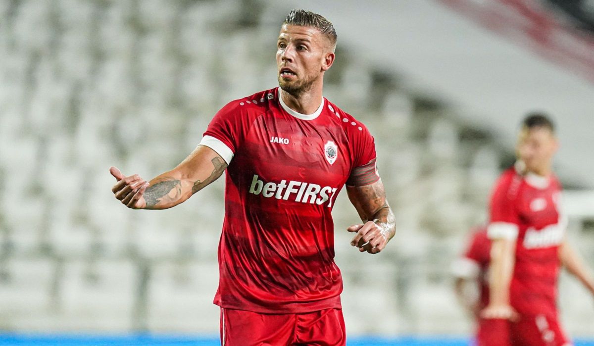 Антверпен Шахтар - як бельгійці не забили пенальті у Лізі чемпіонів - відео Антверпен Шахтар - як бельгійці не забили пенальті у Лізі чемпіонів - відео