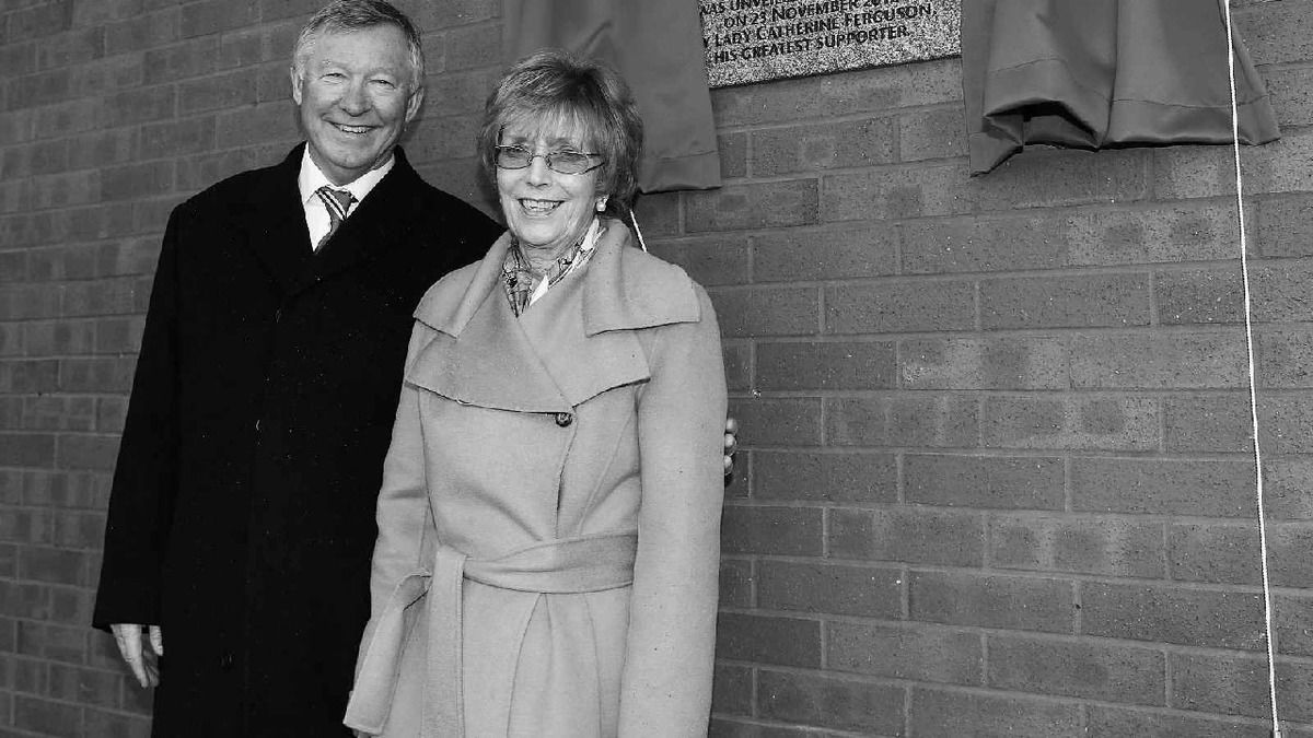 Померла дружина легендарного тренера Манчестер Юнайтед Алекса Фергюсона
