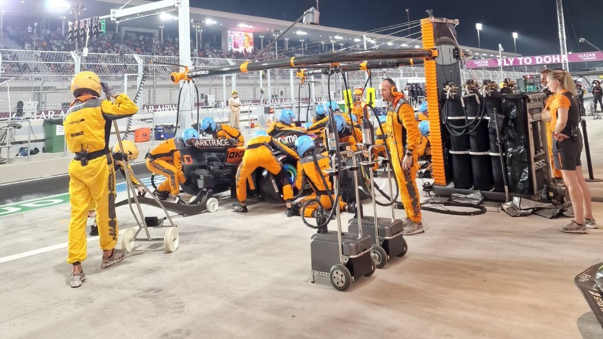 Команда Макларен совершила самый быстрый пит-стоп в истории Команда Макларен совершила самый быстрый пит-стоп в истории