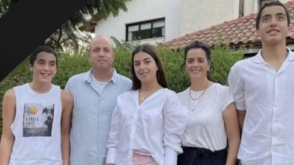 Боевики ХАМАС убили двух баскетболистов и их семью Боевики ХАМАС убили двух баскетболистов и их семью