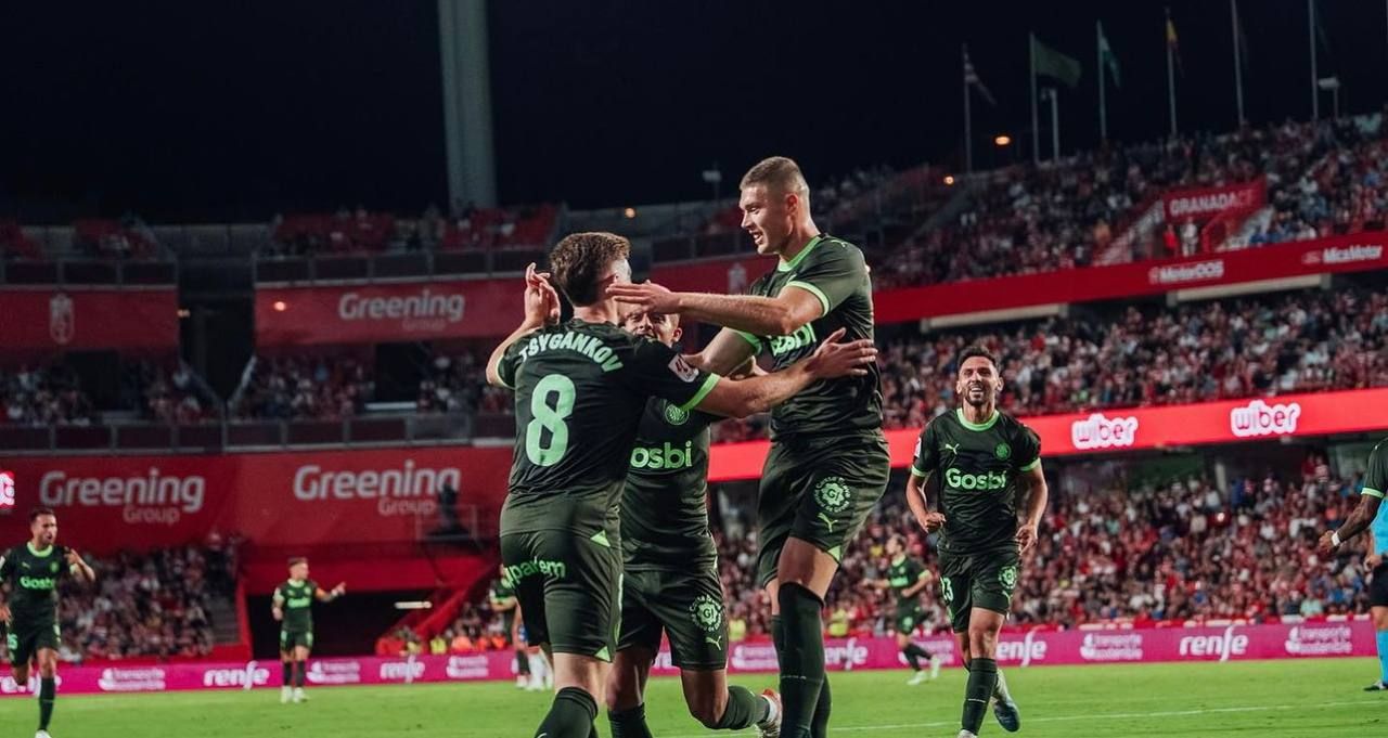 Виктор Цыганков и Артем Довбык Виктор Цыганков и Артем Довбык