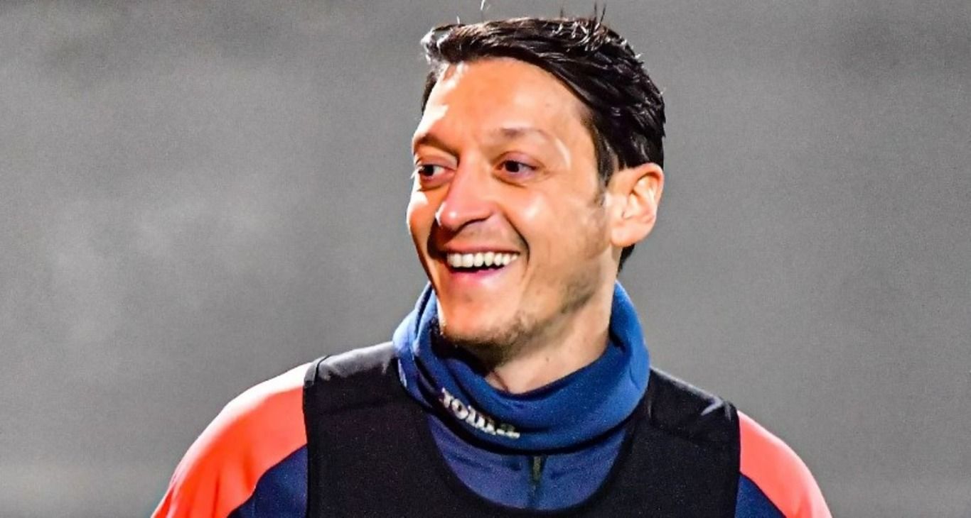 Месут Озіл Месут Озіл