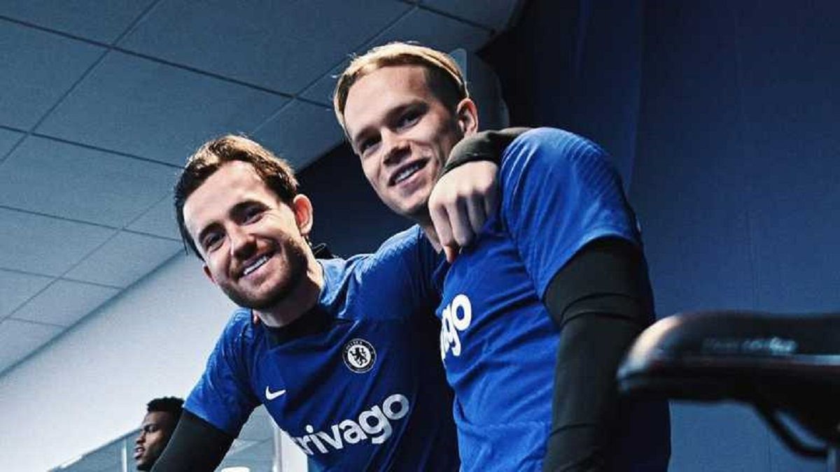 Чилвелл включил Мудрик в регбийную команду – за какие футбольные скилы Чилвелл включил Мудрик в регбийную команду – за какие футбольные скилы