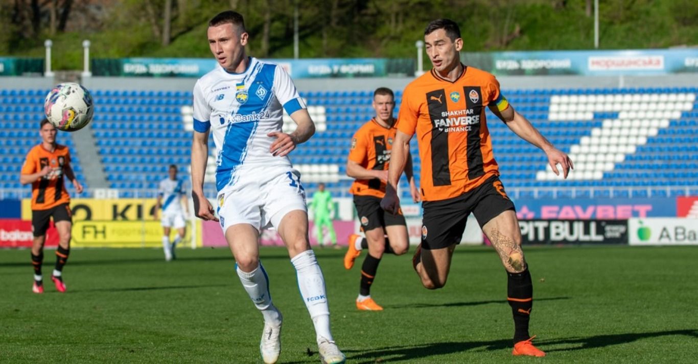 Динамо и Шахтер сыграют 3 ноября Динамо и Шахтер сыграют 3 ноября