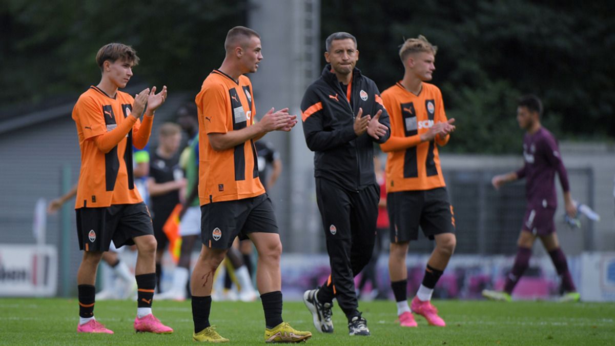 Барселона U-19 - Шахтар U-19 результат та відео голів матчу Юнацької ліги УЄФА Барселона U-19 - Шахтар U-19 результат та відео голів матчу Юнацької ліги УЄФА