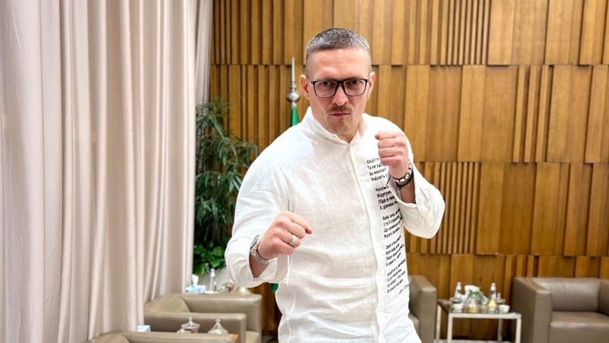 Усик – Фьюри – видео как боксеры встретились в Саудовской Аравии Усик – Фьюри – видео как боксеры встретились в Саудовской Аравии