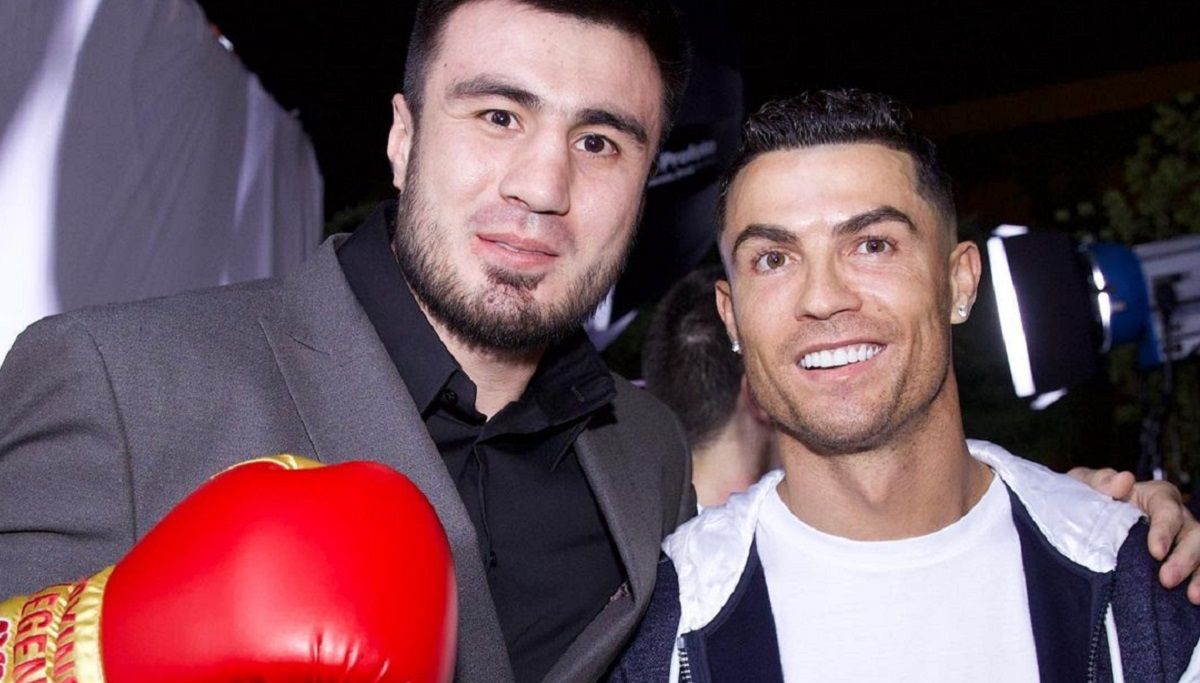 Фьюри Нганну - Криштиану Роналду посетил сражение в Саудовской Аравии - видео Фьюри Нганну - Криштиану Роналду посетил сражение в Саудовской Аравии - видео