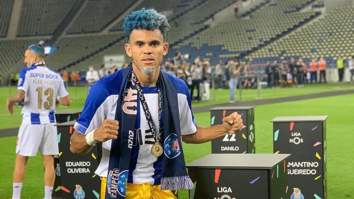 Родителей вингера Ливерпуля Луиса Диаса похитили в Колумбии Родителей вингера Ливерпуля Луиса Диаса похитили в Колумбии