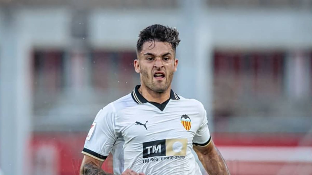 Шанс для українця: основний нападник Валенсії ризикує вилетіти на довго Шанс для українця: основний нападник Валенсії ризикує вилетіти на довго