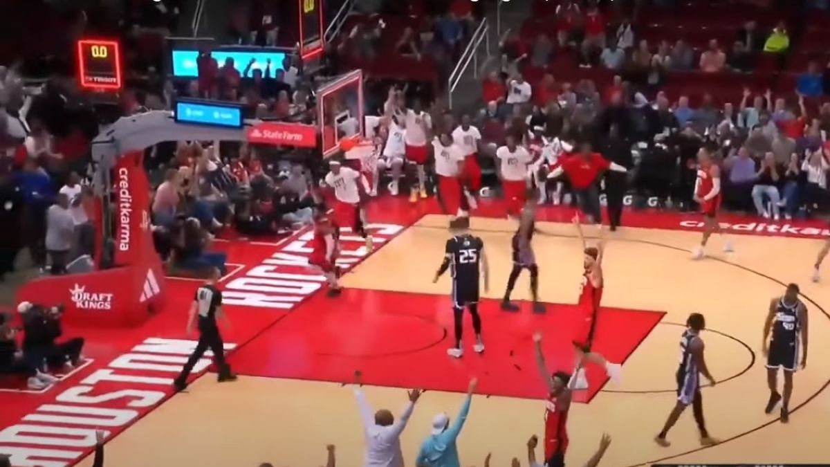 Момент с участием Лёня потопил в топ-10 моментов в НБА Момент с участием Лёня потопил в топ-10 моментов в НБА