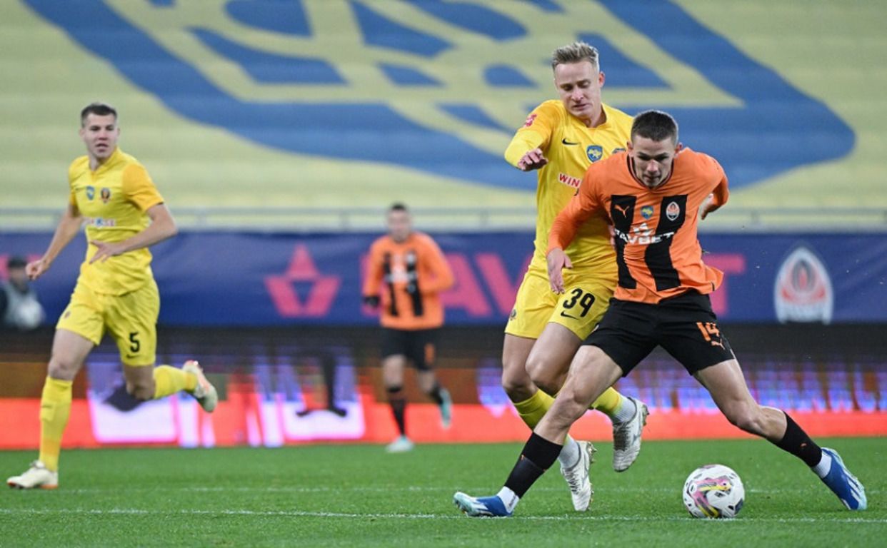 Дніпро-1 переміг Шахтар та очолив турнірну таблицю УПЛ Дніпро-1 переміг Шахтар та очолив турнірну таблицю УПЛ