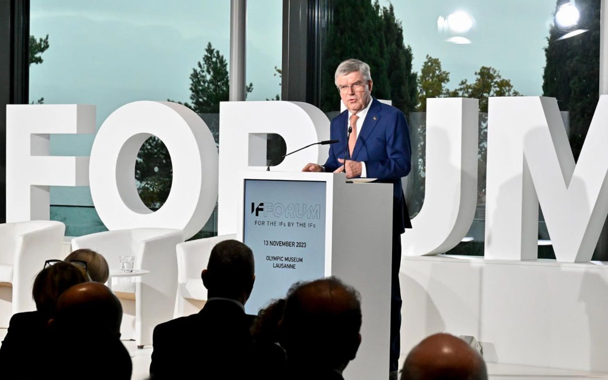 У МОК відповіли, чи зможуть російських спортсменів відсторони від змагань У МОК відповіли, чи зможуть російських спортсменів відсторони від змагань