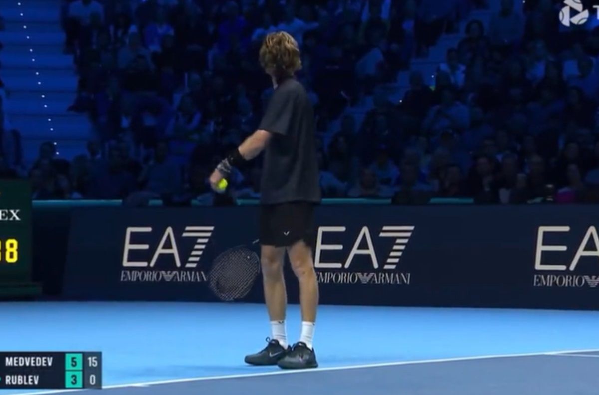 Жахлива поведінка російського тенісиста Жахлива поведінка російського тенісиста