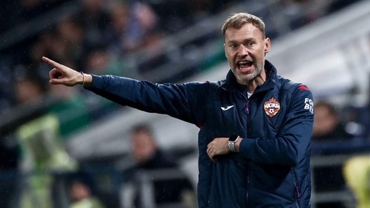 Российский футболист Василий Березуцкий бежал в Испанию Российский футболист Василий Березуцкий бежал в Испанию