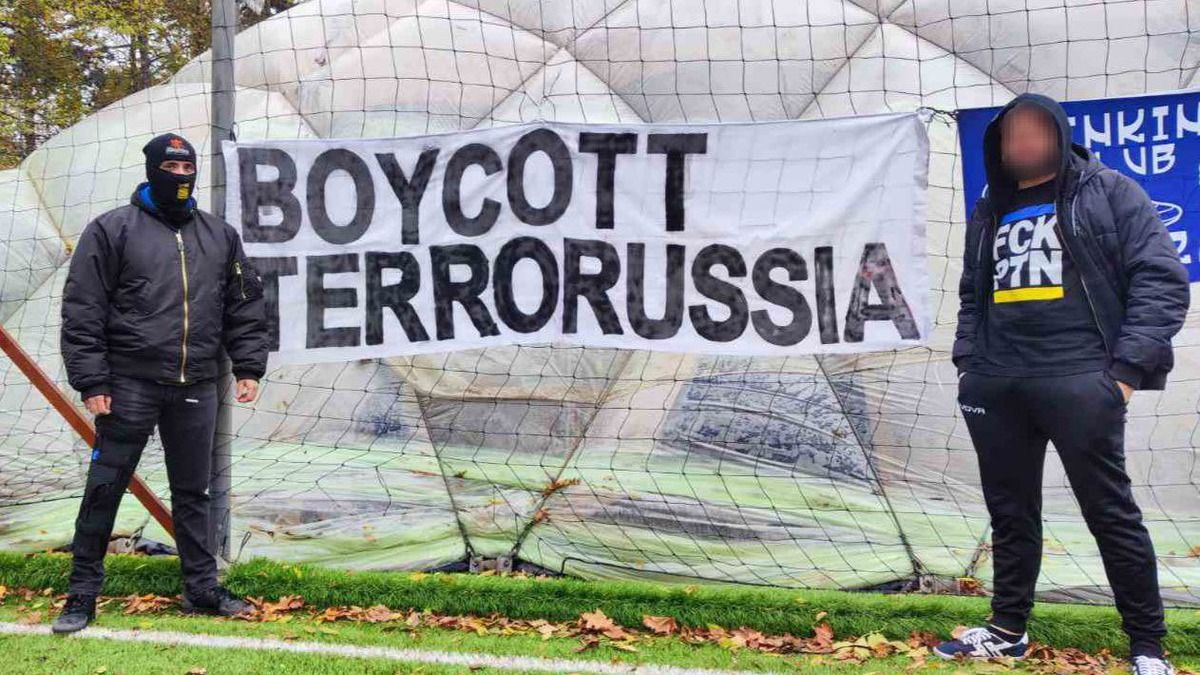 Ультрас болгарского Левские организовали турнир в поддержку Украины Ультрас болгарского Левские организовали турнир в поддержку Украины