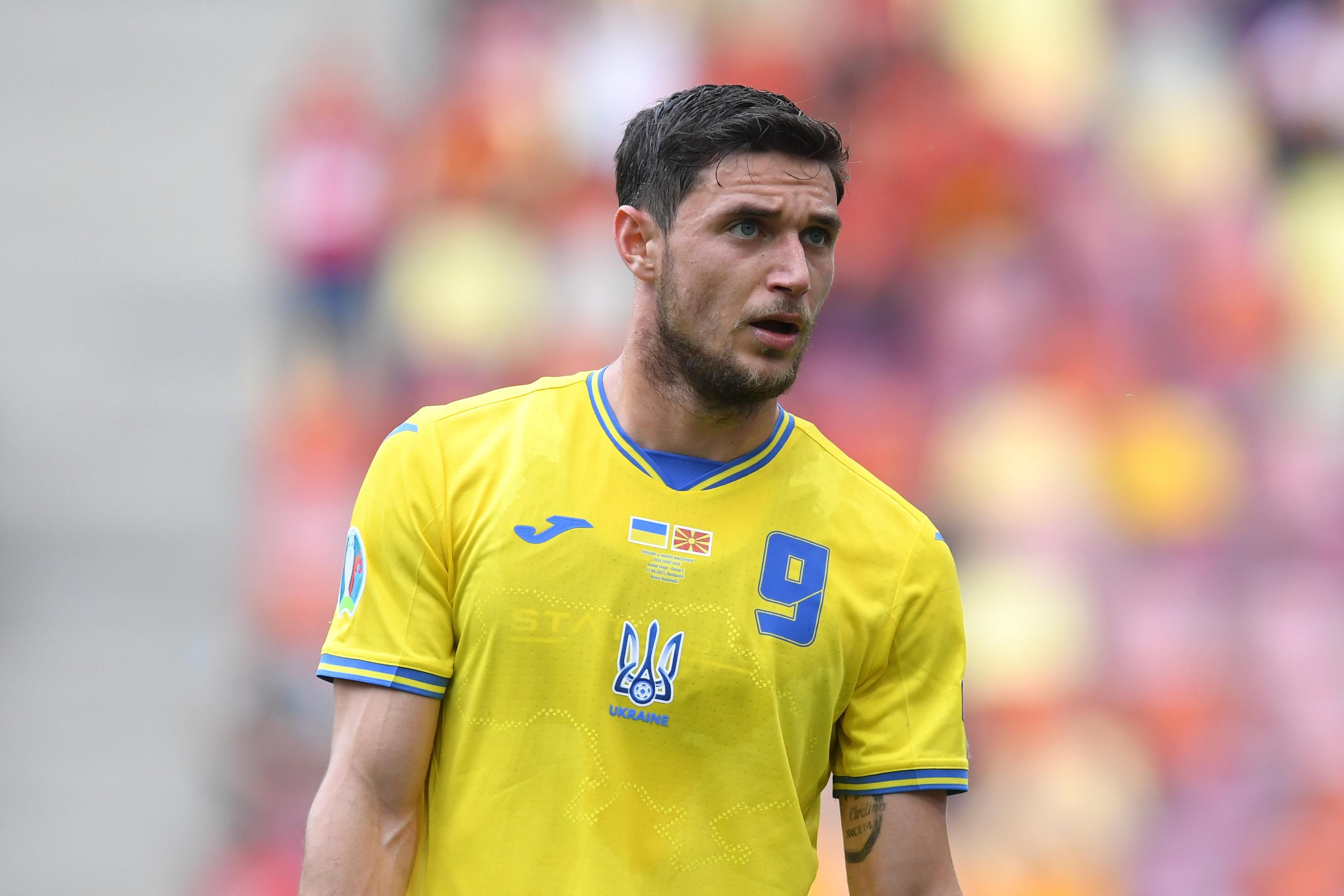 Marca назвала проблеми Яремчука у Валенсії - нападник вже відреагував на фейк Marca назвала проблеми Яремчука у Валенсії - нападник вже відреагував на фейк