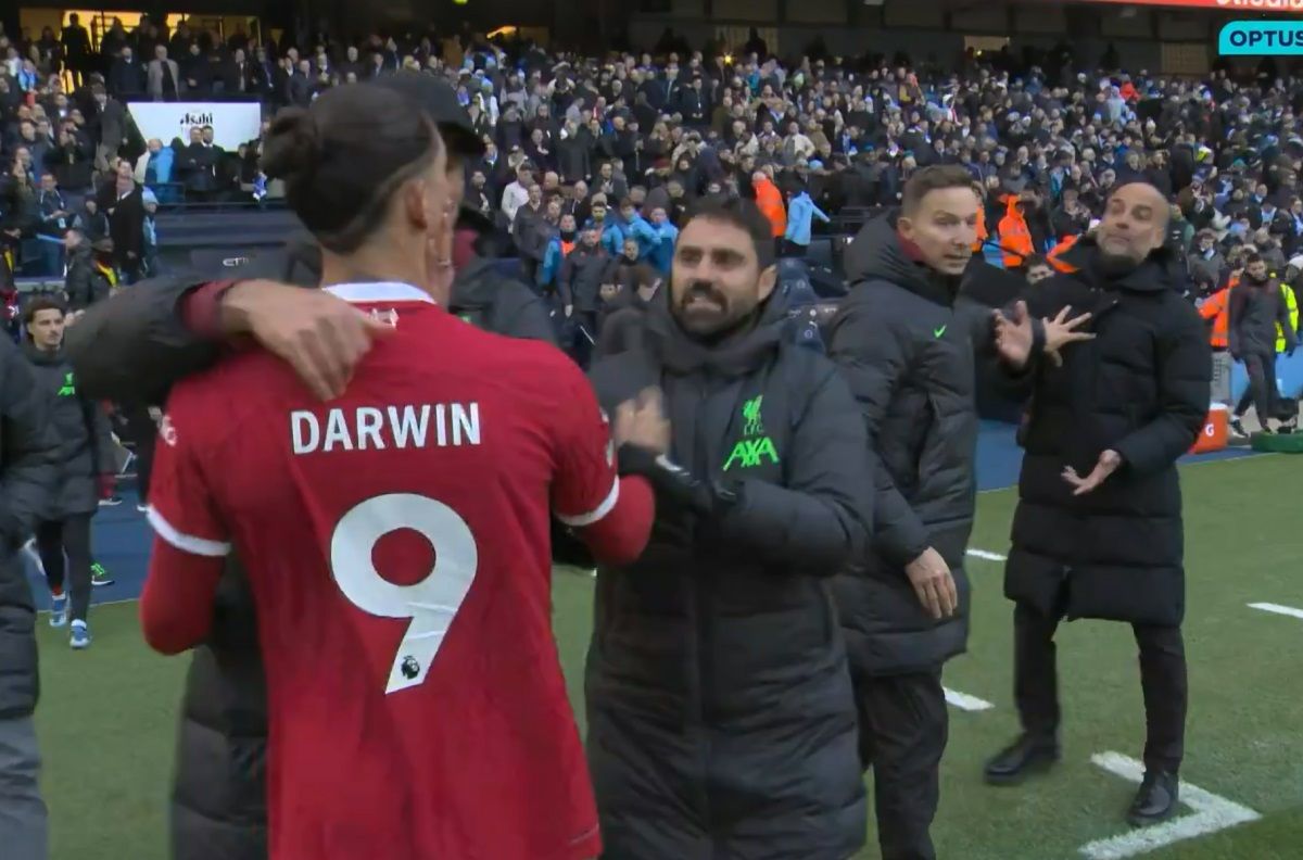 Нуньєс накинувся на Гвардіолу після матчу Ман Сіті – Ліверпуль Нуньєс накинувся на Гвардіолу після матчу Ман Сіті – Ліверпуль