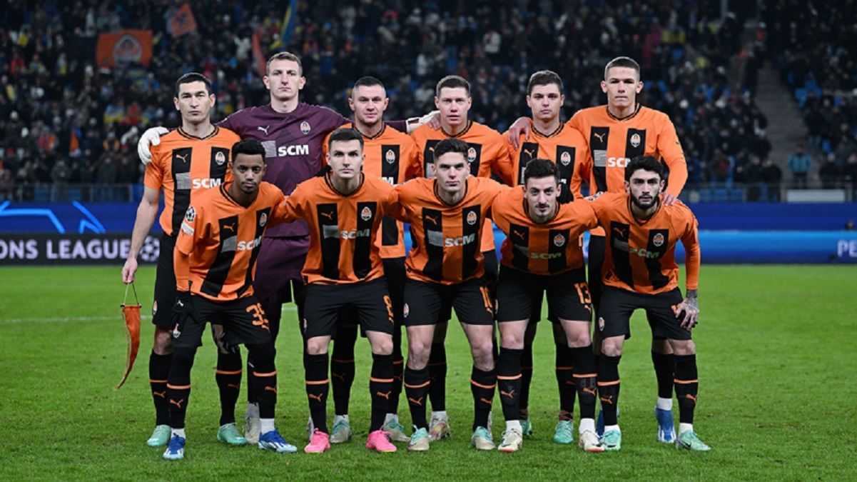 Сражался как лев на футбольном поле: кто стал лучшим в матче Шахтер – Антверпен Сражался как лев на футбольном поле: кто стал лучшим в матче Шахтер – Антверпен