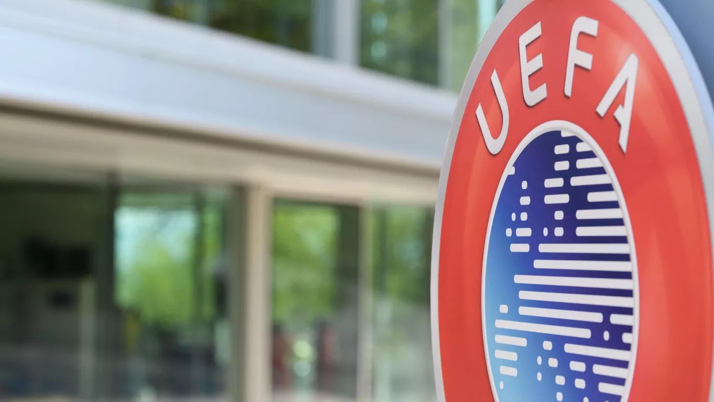 УЕФА потерпела скандал через логотип Зари