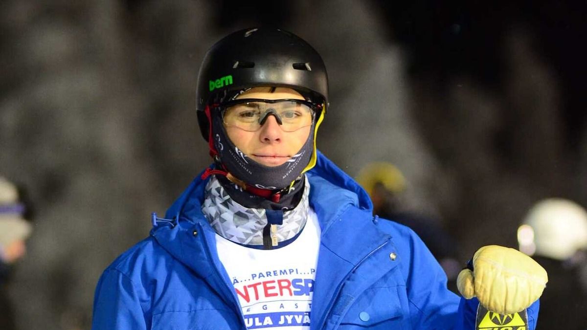 Дмитрий Котовский выиграл золото на втором этапе Кубка мира по лыжной акробатике