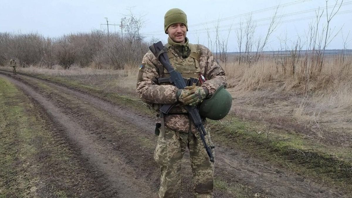Военный Андрей Ткачук получил бронзу в беге на 24 часа