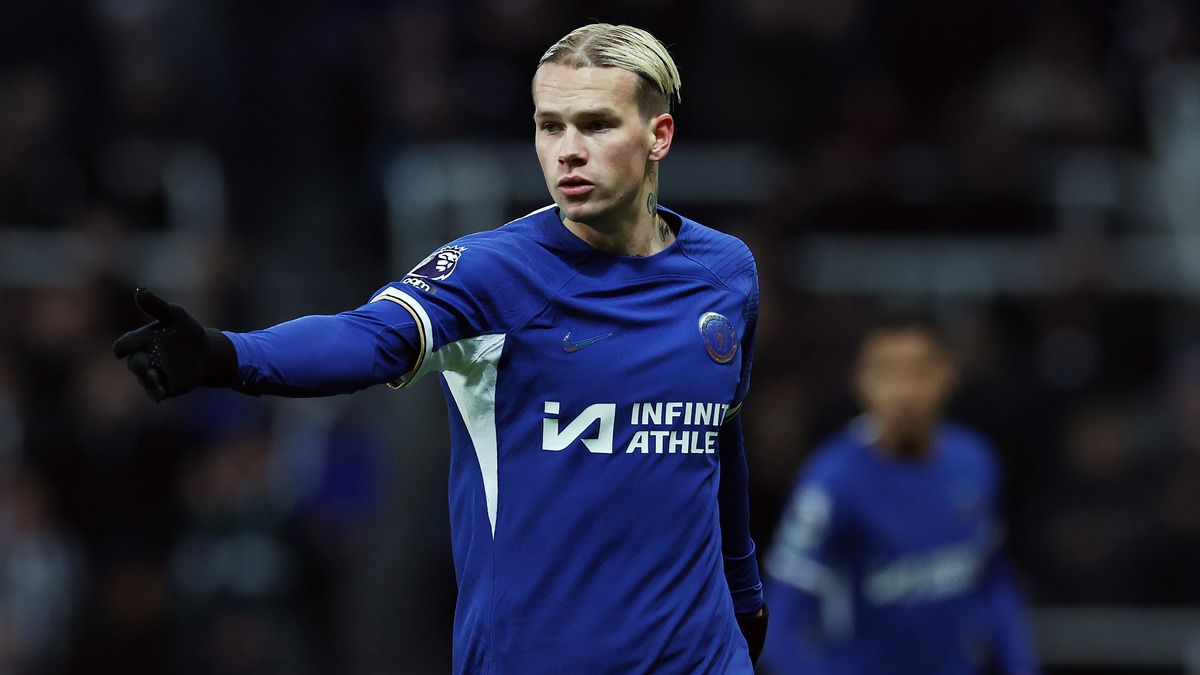 Колишній форвард Астон Вілли розкритикував Мудрика та закликав його продати Колишній форвард Астон Вілли розкритикував Мудрика та закликав його продати