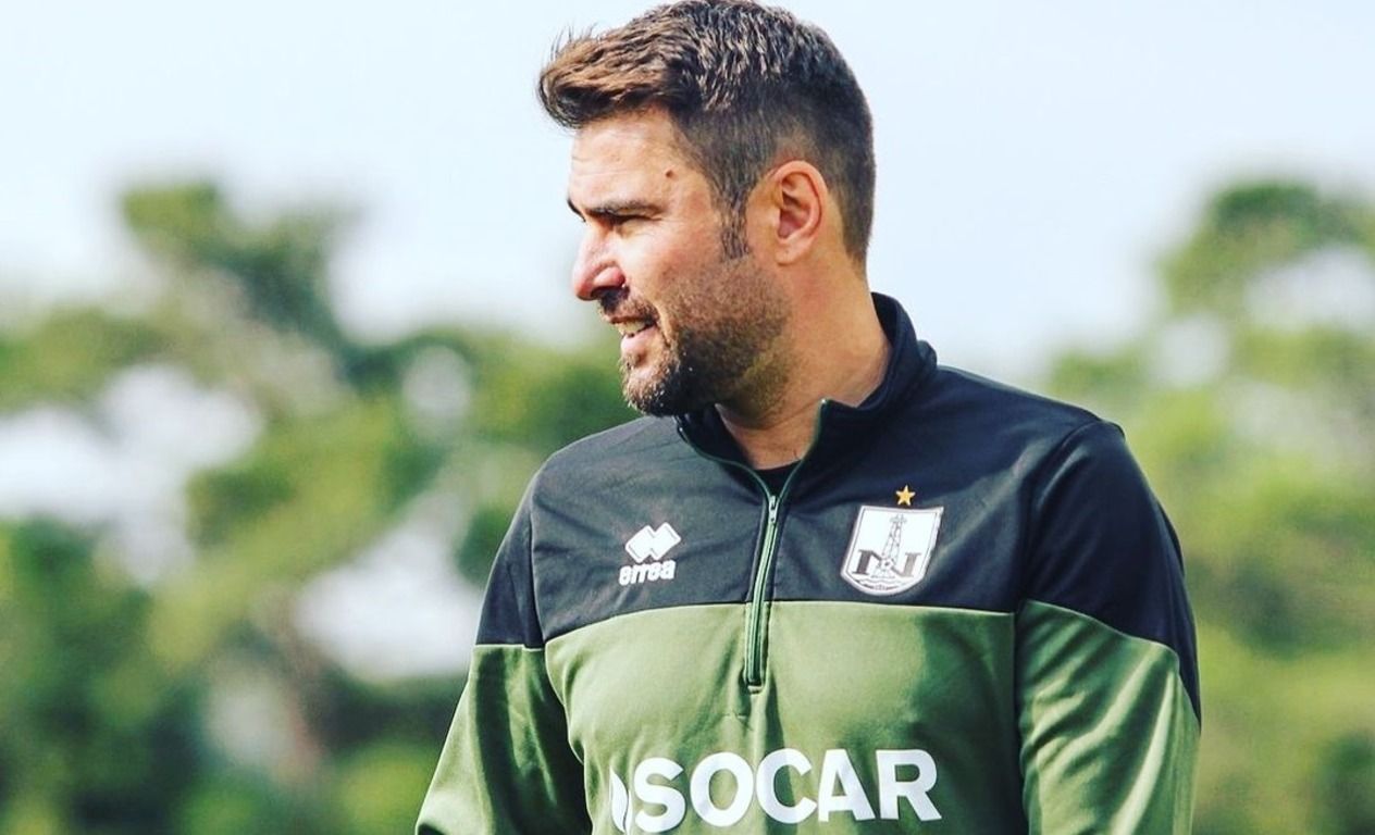 Адриан Муту Адриан Муту