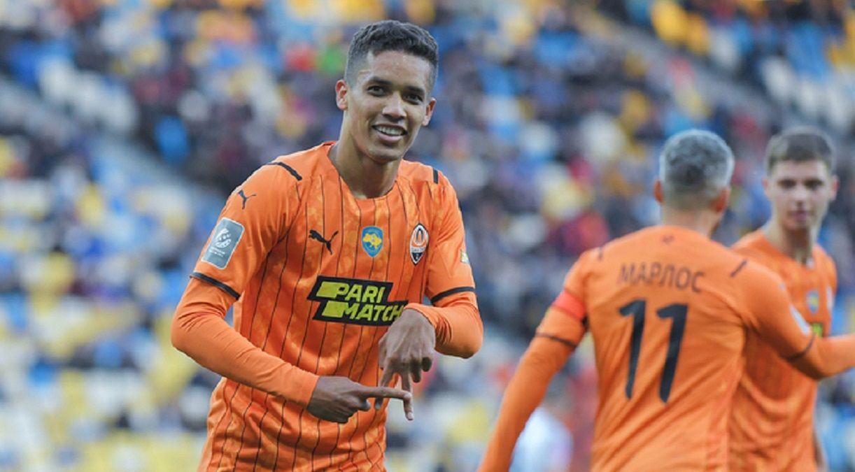 Шахтер хочет продлить контракт с Педриньо - что известно об условиях для легионера Шахтер хочет продлить контракт с Педриньо - что известно об условиях для легионера