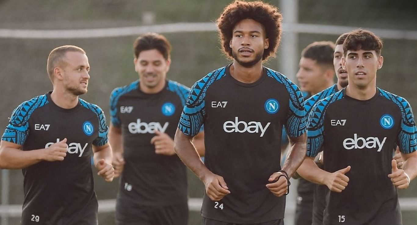 Наполи разгромно уступил Торино Наполи разгромно уступил Торино