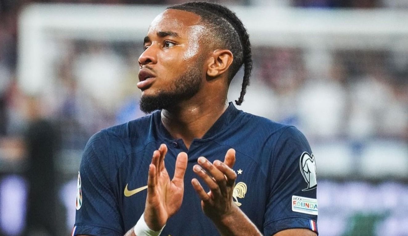 Кристофер Нкунку Кристофер Нкунку