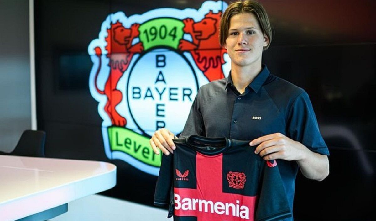 Артем Степанов продлил контракт с Байером - срок соглашения и статистика нападающего Артем Степанов продлил контракт с Байером - срок соглашения и статистика нападающего