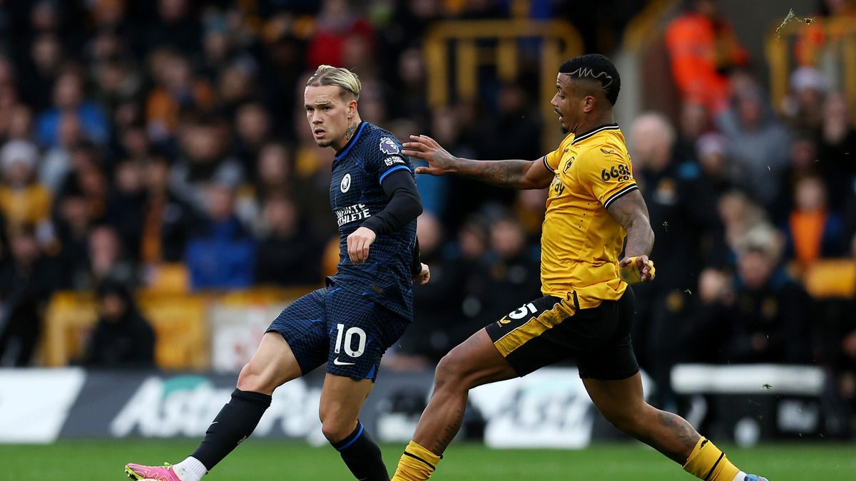 Михаил Мудрик попал в видео с лучшими финтами АПЛ Михаил Мудрик попал в видео с лучшими финтами АПЛ